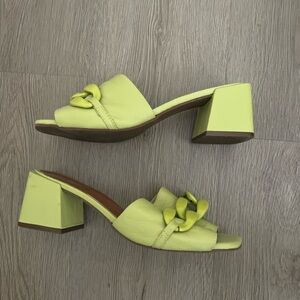 Brazilian heeled sandals